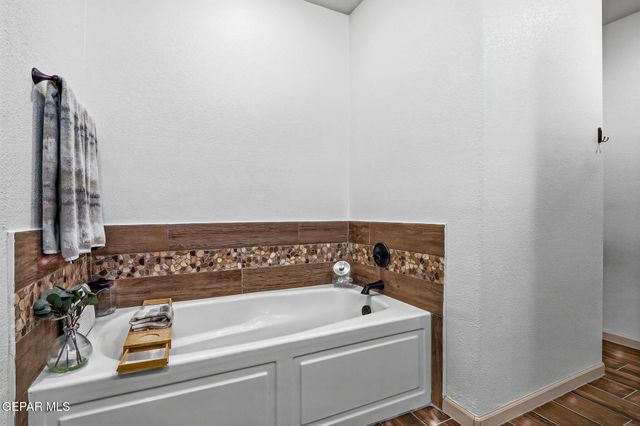 841 MAGNOLIA PARK Street, Santa Teresa, NM 88008