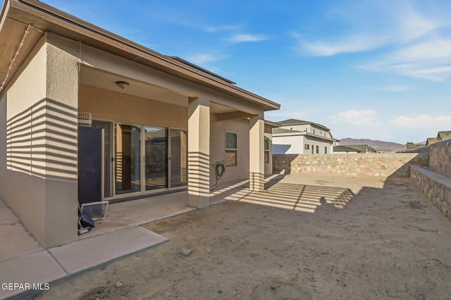841 MAGNOLIA PARK Street, Santa Teresa, NM 88008