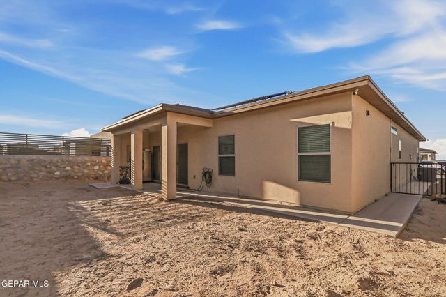 841 MAGNOLIA PARK Street, Santa Teresa, NM 88008