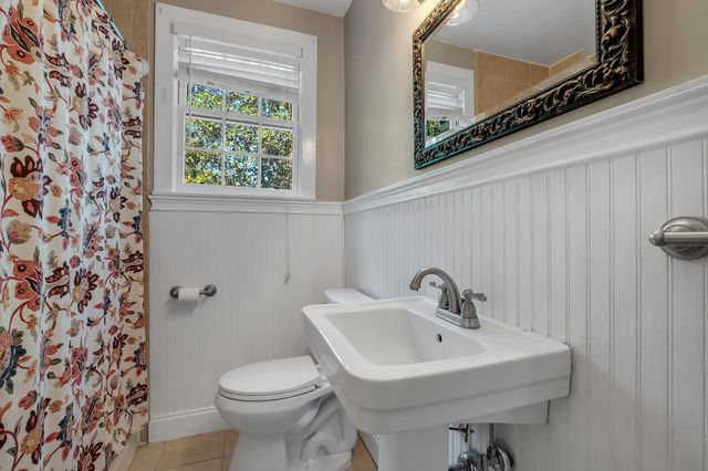 2007 Dellwood Drive, Tallahassee, FL 32303