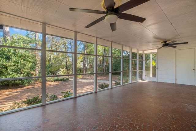 2007 Dellwood Drive, Tallahassee, FL 32303