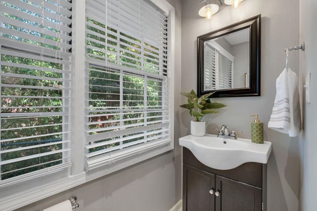 2007 Dellwood Drive, Tallahassee, FL 32303