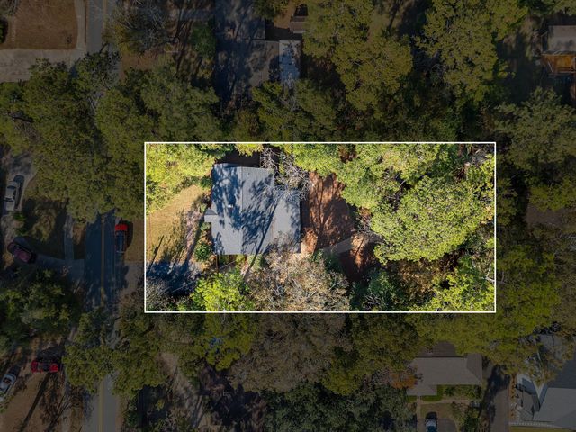 2007 Dellwood Drive, Tallahassee, FL 32303