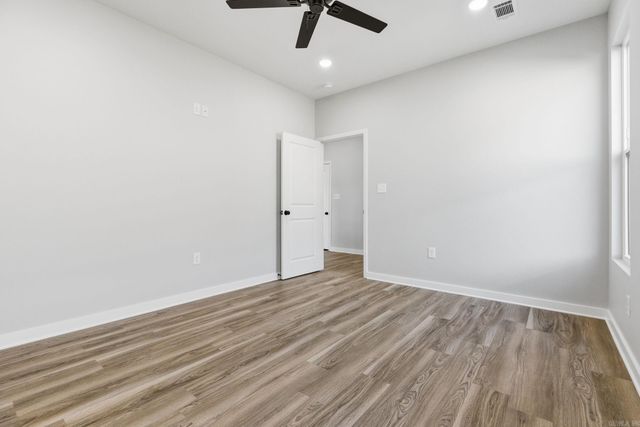 31 Walnut Valley Drive, Little Rock, AR 72211