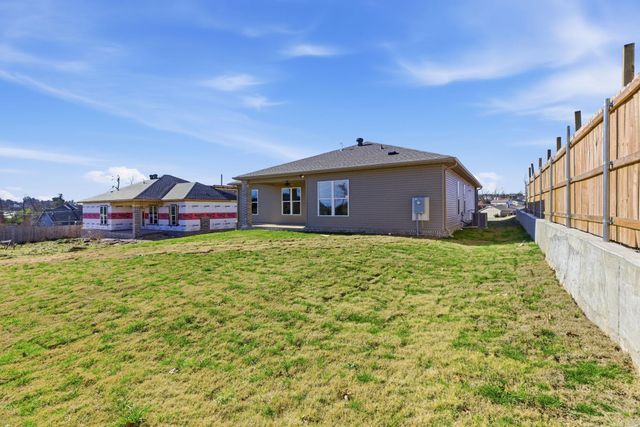 31 Walnut Valley Drive, Little Rock, AR 72211