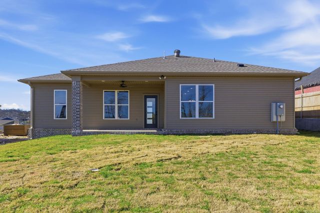 31 Walnut Valley Drive, Little Rock, AR 72211