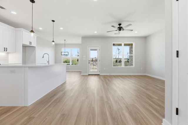 31 Walnut Valley Drive, Little Rock, AR 72211