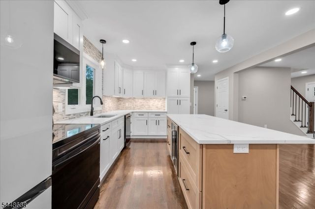 126 12Th St, Franklin Twp., NJ 08873