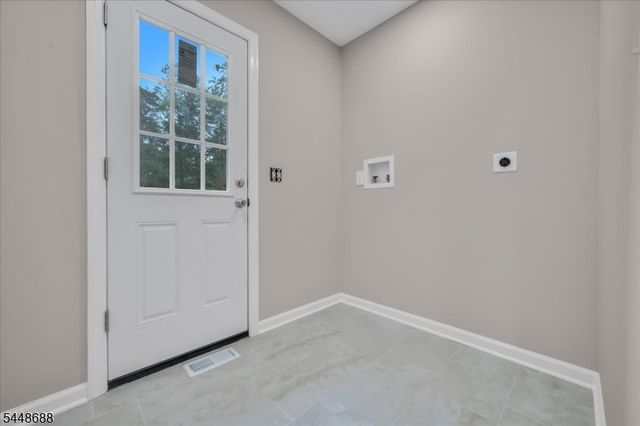 126 12Th St, Franklin Twp., NJ 08873