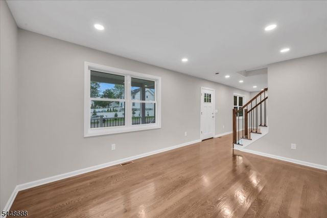 126 12Th St, Franklin Twp., NJ 08873