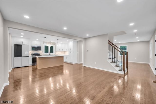 126 12Th St, Franklin Twp., NJ 08873