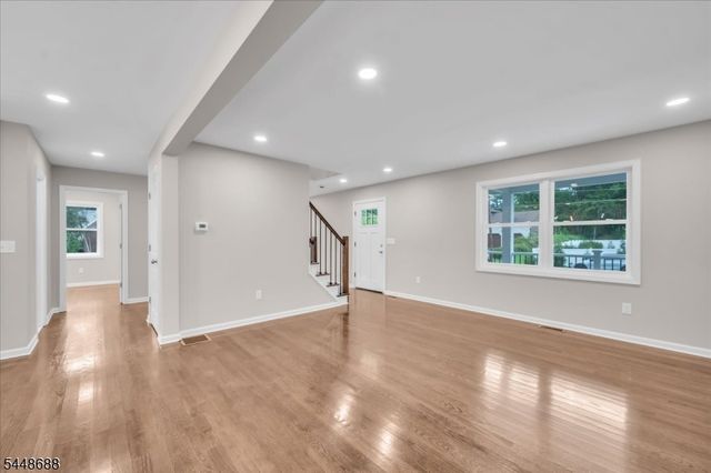 126 12Th St, Franklin Twp., NJ 08873