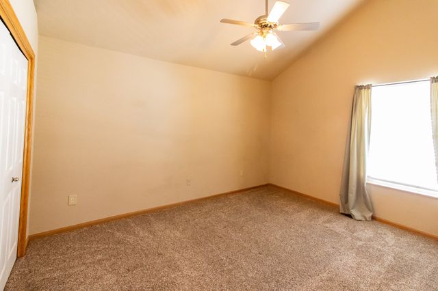 1158 SE Village View Lane, Ankeny, IA 50021