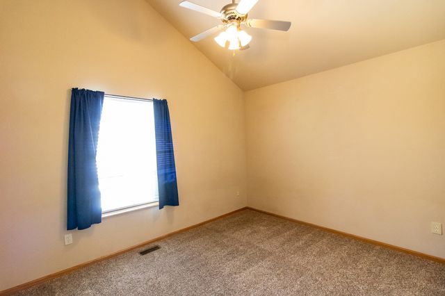 1158 SE Village View Lane, Ankeny, IA 50021