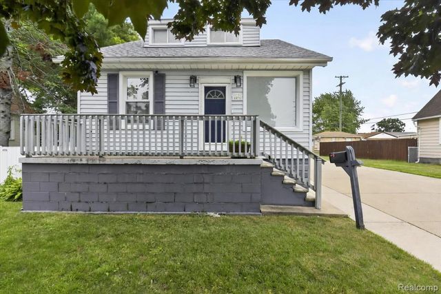 1871 7th Street, Wyandotte, MI 48192