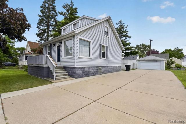 1871 7th Street, Wyandotte, MI 48192