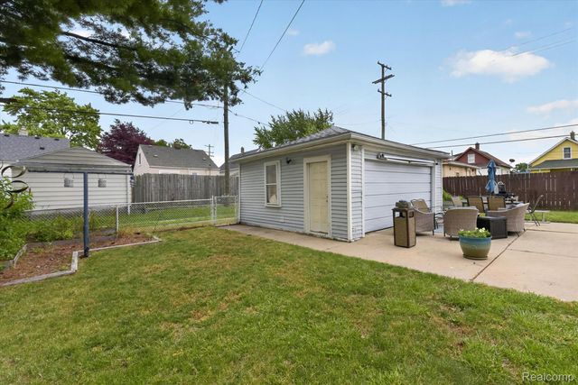 1871 7th Street, Wyandotte, MI 48192