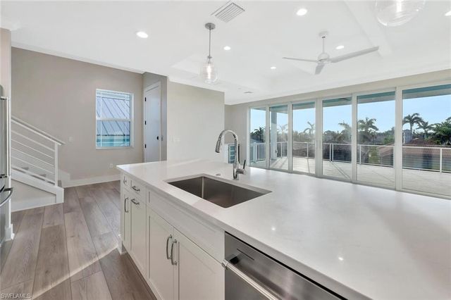 5870 Shell Cove DR, Cape Coral, FL 33914
