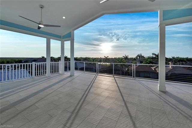 5870 Shell Cove DR, Cape Coral, FL 33914