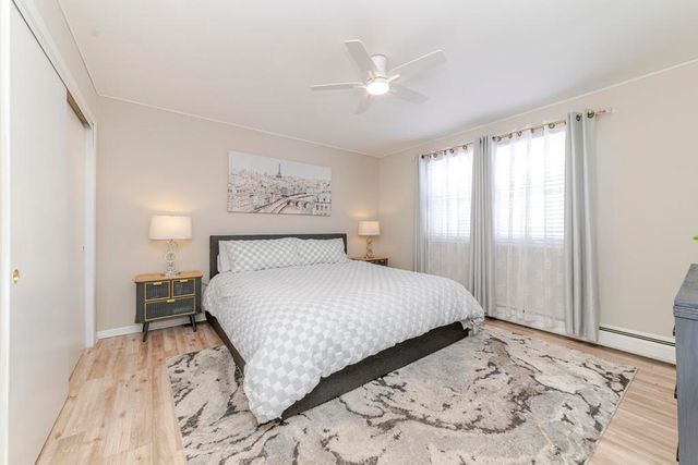 434 Gaylin Court, Bensenville, IL 60106