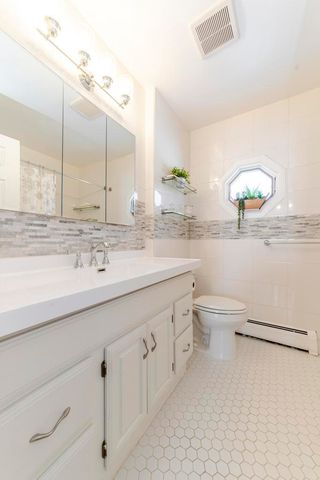 434 Gaylin Court, Bensenville, IL 60106