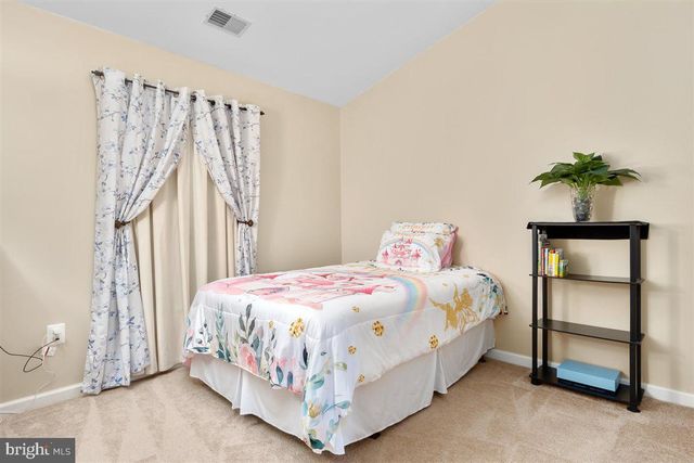 9426 MORNING WALK DR, Hagerstown, MD 21740