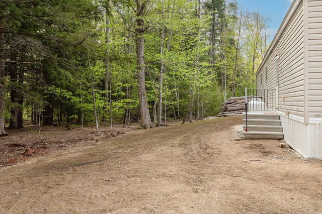 58 Shaw Drive, Rochester, NH 03868