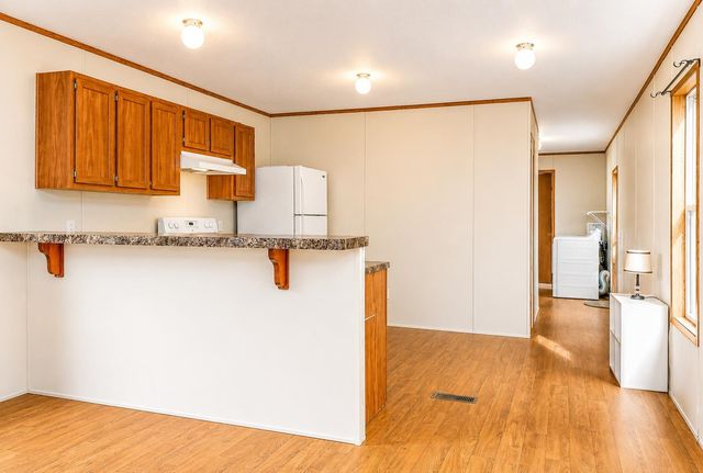 58 Shaw Drive, Rochester, NH 03868
