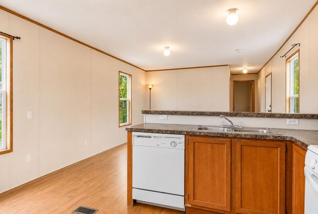 58 Shaw Drive, Rochester, NH 03868
