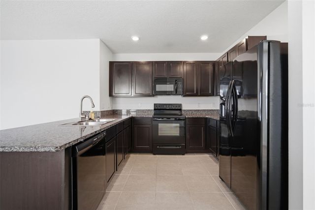 11106 LELAND GROVES DRIVE, Riverview, FL 33579