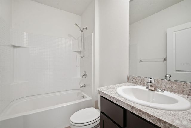 11106 LELAND GROVES DRIVE, Riverview, FL 33579