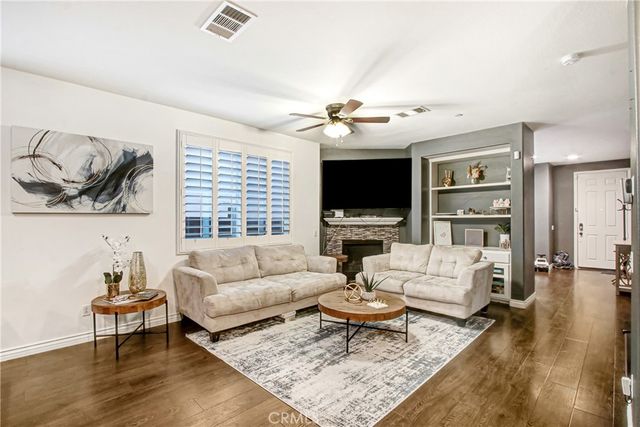 17582 Comfrey, San Bernardino, CA 92407