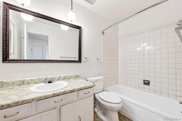 2784 S Wheeling Way, Aurora, CO 80014
