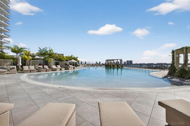 220 Lake Shore Drive 1906, Lake Park, FL 33403