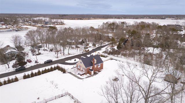 4 Riverside Avenue, Mastic Beach, NY 11951