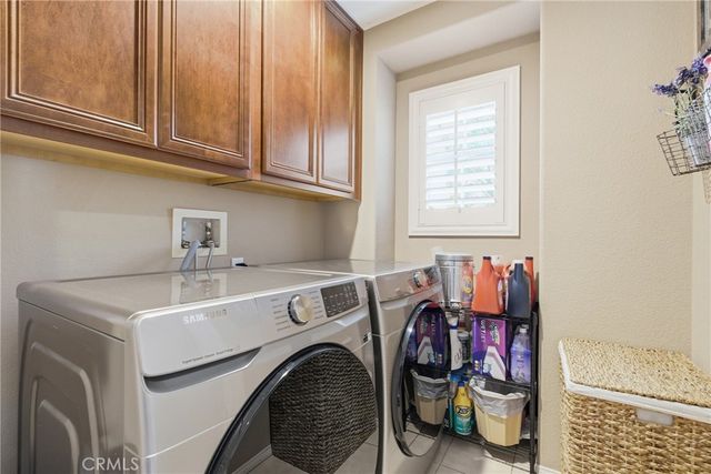24045 Whitewater Drive, Valencia, CA 91354