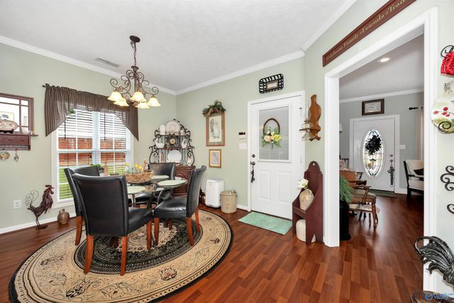 137 Canterbury Circle, Athens, AL 35611