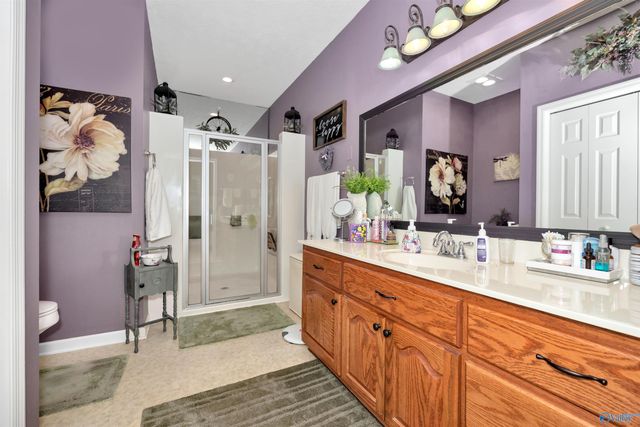 137 Canterbury Circle, Athens, AL 35611