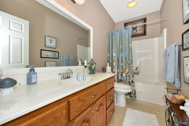 137 Canterbury Circle, Athens, AL 35611