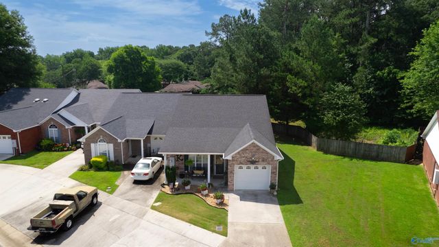 137 Canterbury Circle, Athens, AL 35611
