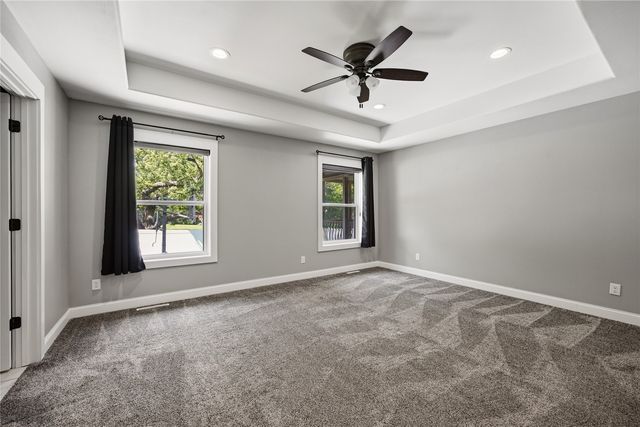 1698 Foxborough Drive, Marion, IA 52302