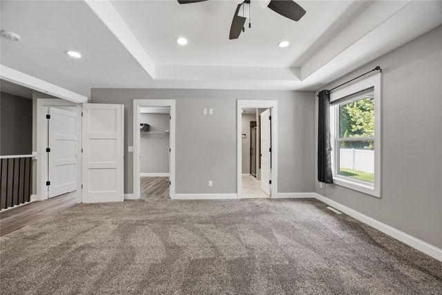 1698 Foxborough Drive, Marion, IA 52302