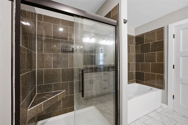 1698 Foxborough Drive, Marion, IA 52302