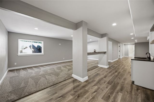 1698 Foxborough Drive, Marion, IA 52302
