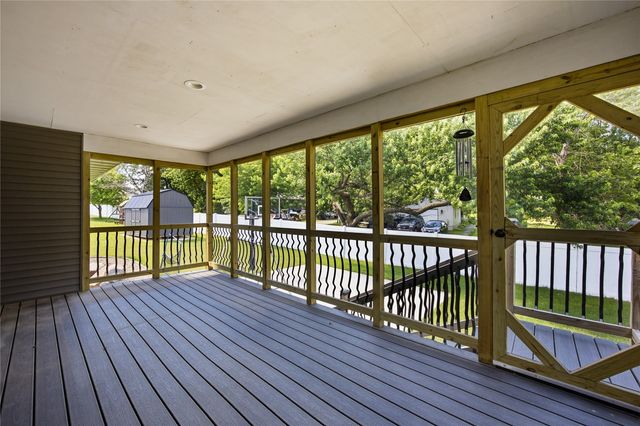 1698 Foxborough Drive, Marion, IA 52302