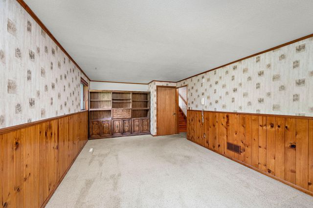 7901 Douglas Drive N, Brooklyn Park, MN 55443