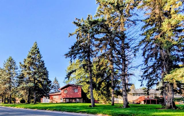7901 Douglas Drive N, Brooklyn Park, MN 55443
