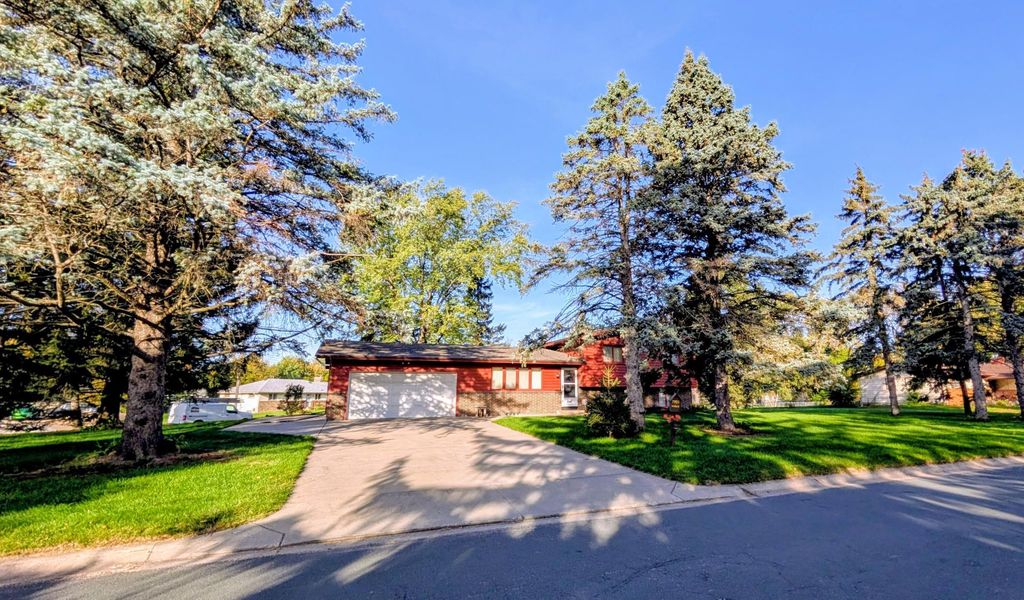 7901 Douglas Drive N, Brooklyn Park, MN 55443 — exterior