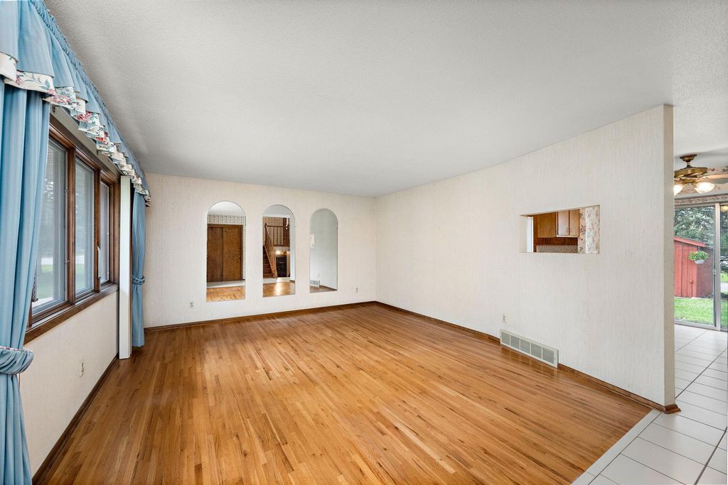 7901 Douglas Drive N, Brooklyn Park, MN 55443 — photo 5