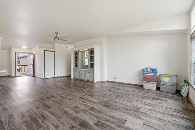 13018 PLEASANT VALLEY RD, Sturgis, SD 57785